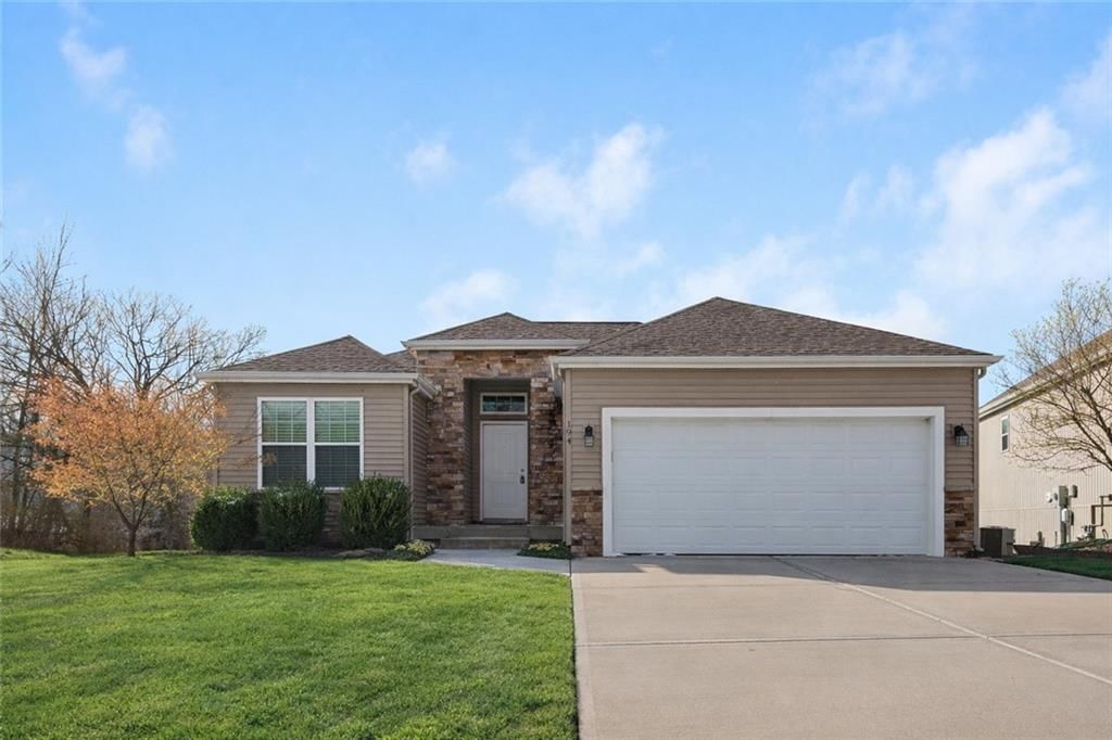 194 N Camelot Drive — photo 37