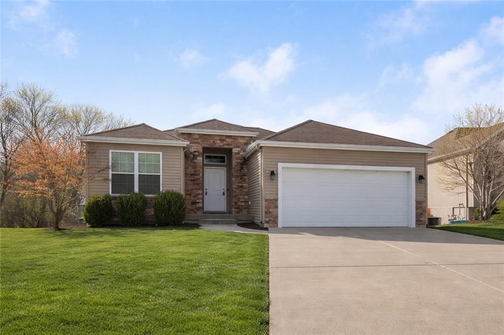 194 N Camelot Drive — photo 38