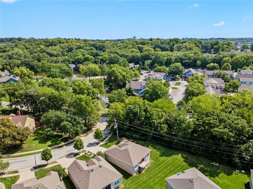 194 N Camelot Drive — photo 44