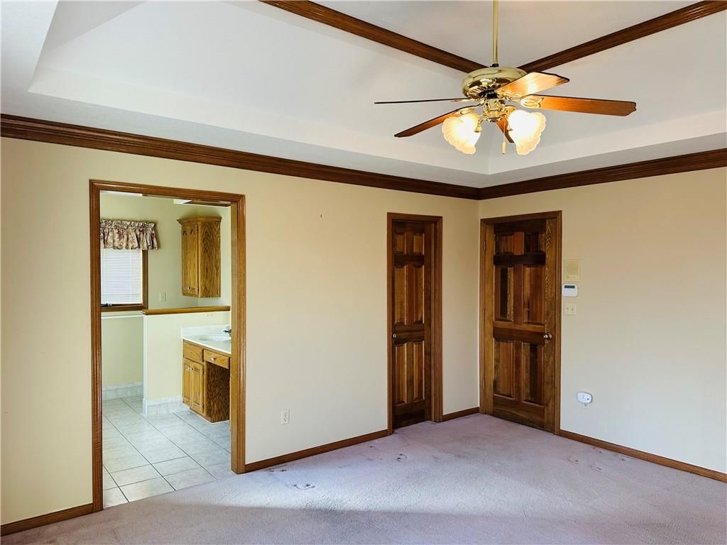 1900 Hidden Valley Drive — photo 17