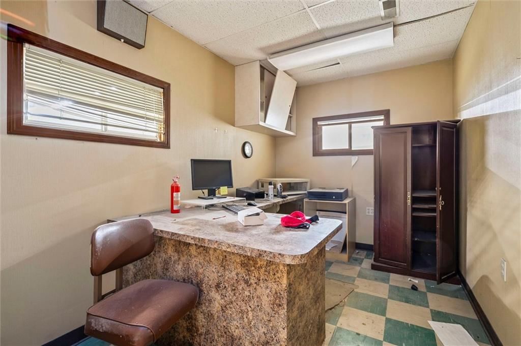 205 Maple Street — photo 35