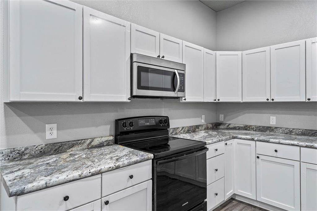 205 Maple Street — photo 39
