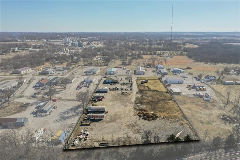 415 W Wilson Street — photo 12