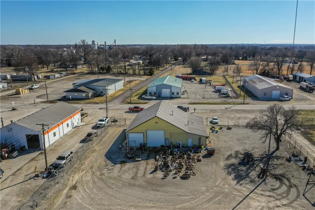 415 W Wilson Street — photo 15