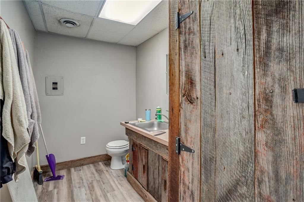 415 W Wilson Street — photo 19