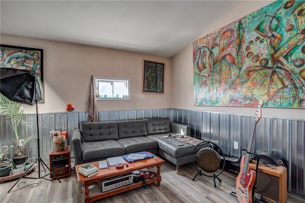 415 W Wilson Street — photo 21