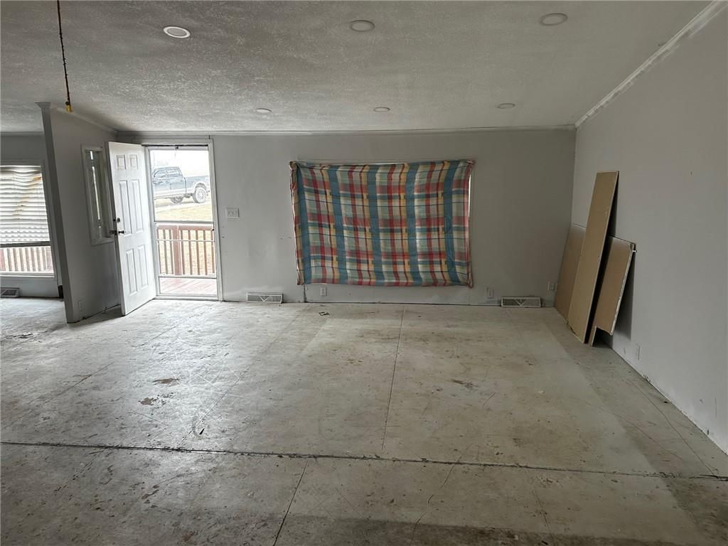 7135 NW Kidder Road — photo 8