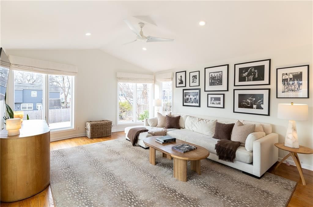 4407 W 69th Terrace — photo 13