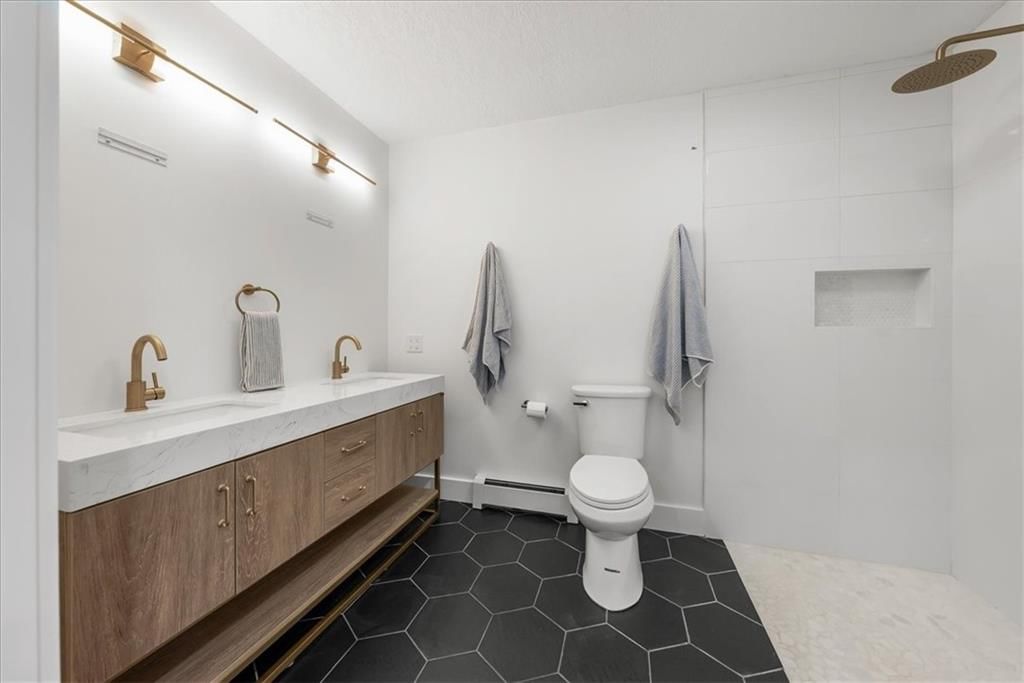 22500 Lakeview Point — photo 31