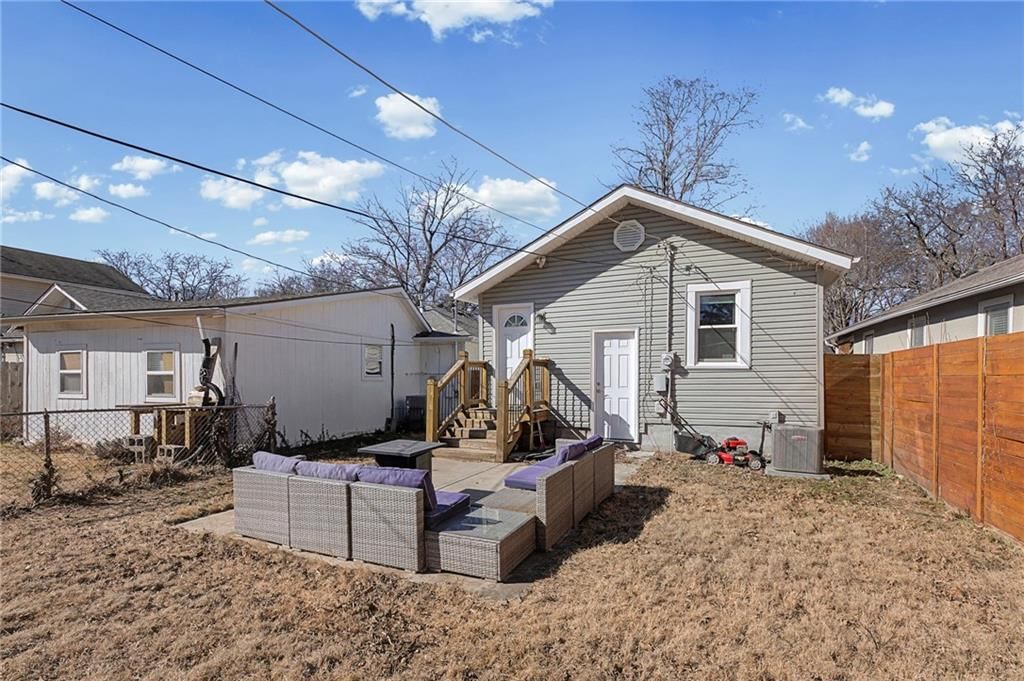 7517 Jefferson Street — photo 17