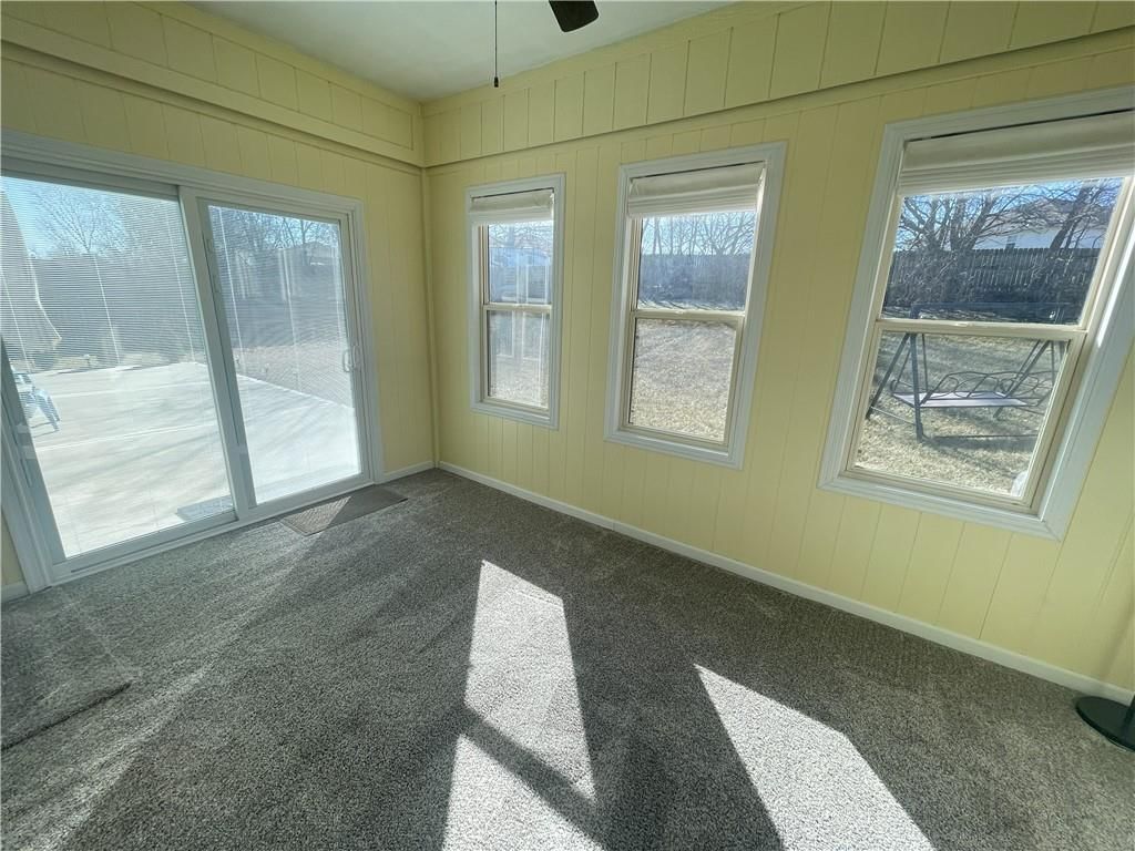 305 E Olive Street — photo 10