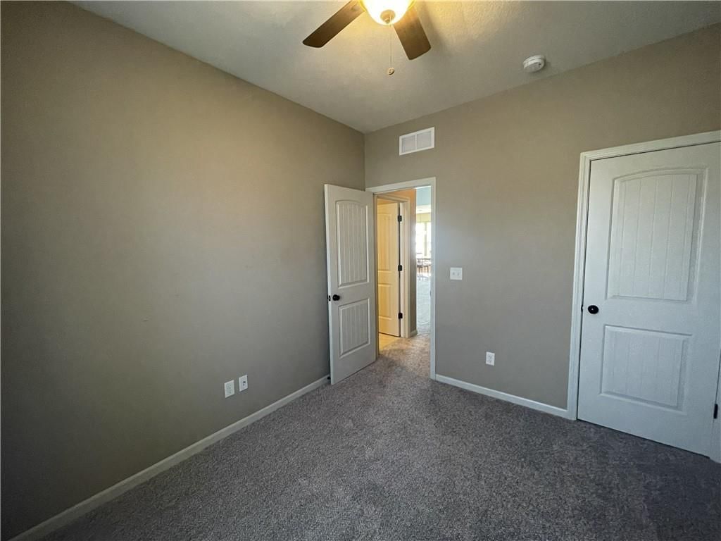 305 E Olive Street — photo 16