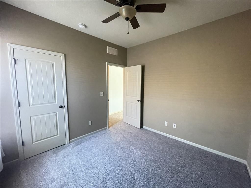 305 E Olive Street — photo 20