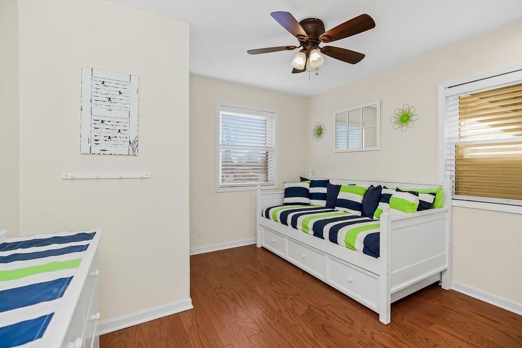 1024 S MADISON Street — photo 7