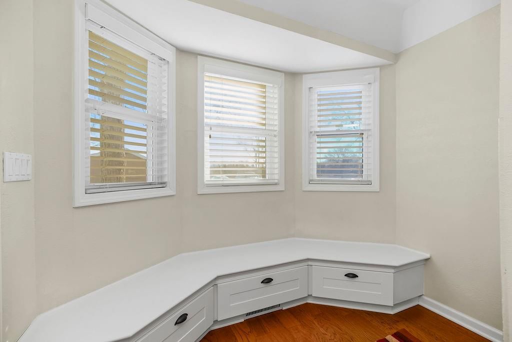 1024 S MADISON Street — photo 11