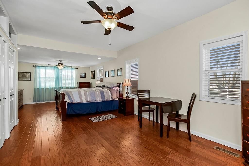 1024 S MADISON Street — photo 12