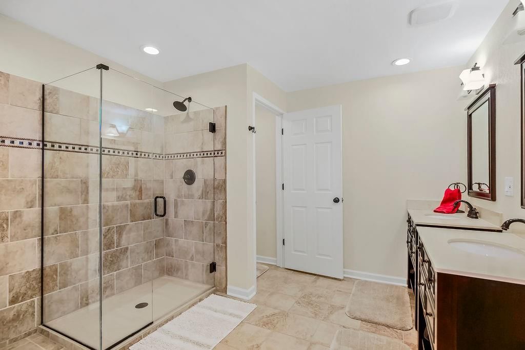 1024 S MADISON Street — photo 15