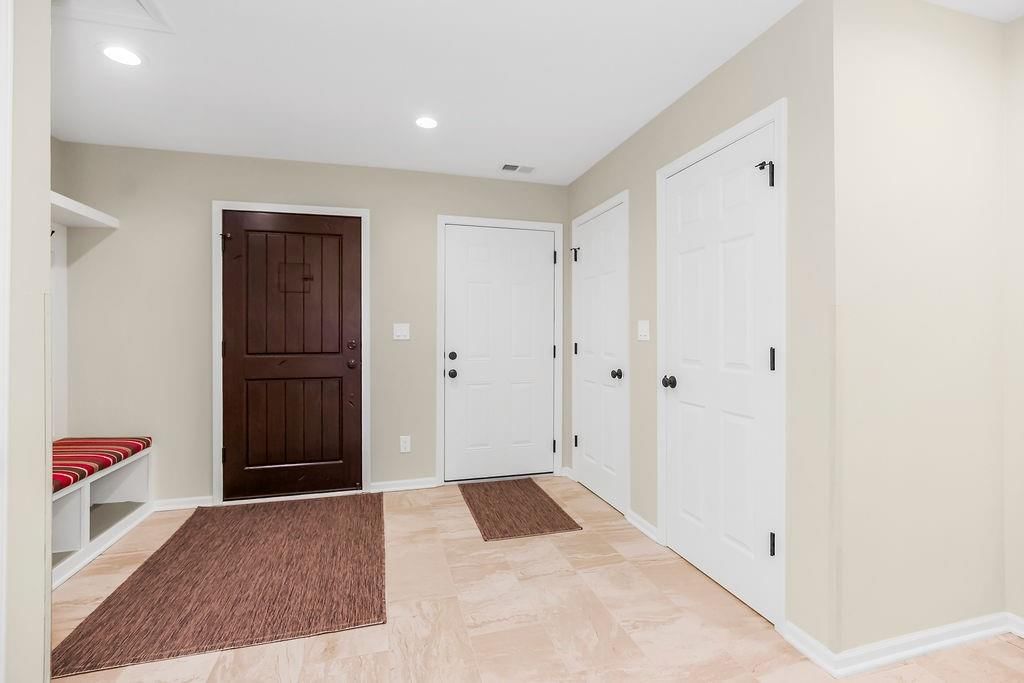 1024 S MADISON Street — photo 24