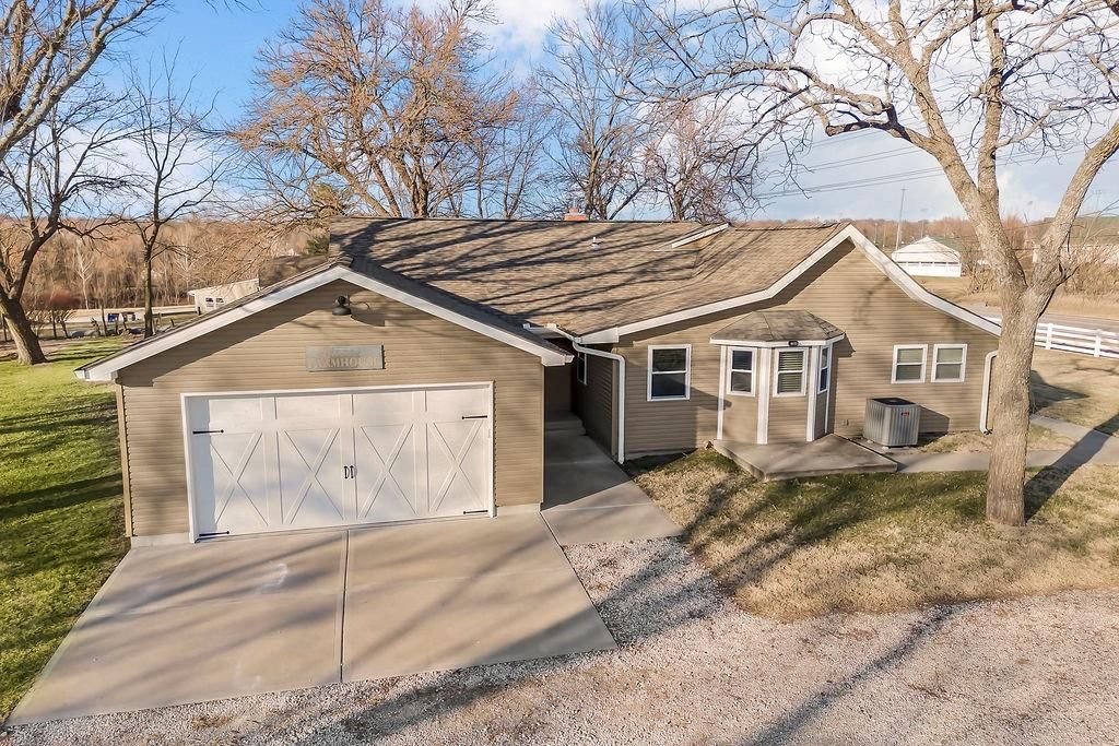 1024 S MADISON Street — photo 38