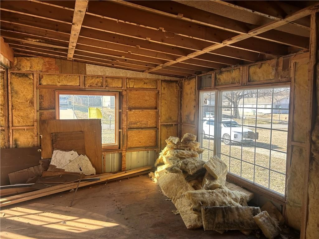723 Yoeke Street — photo 4