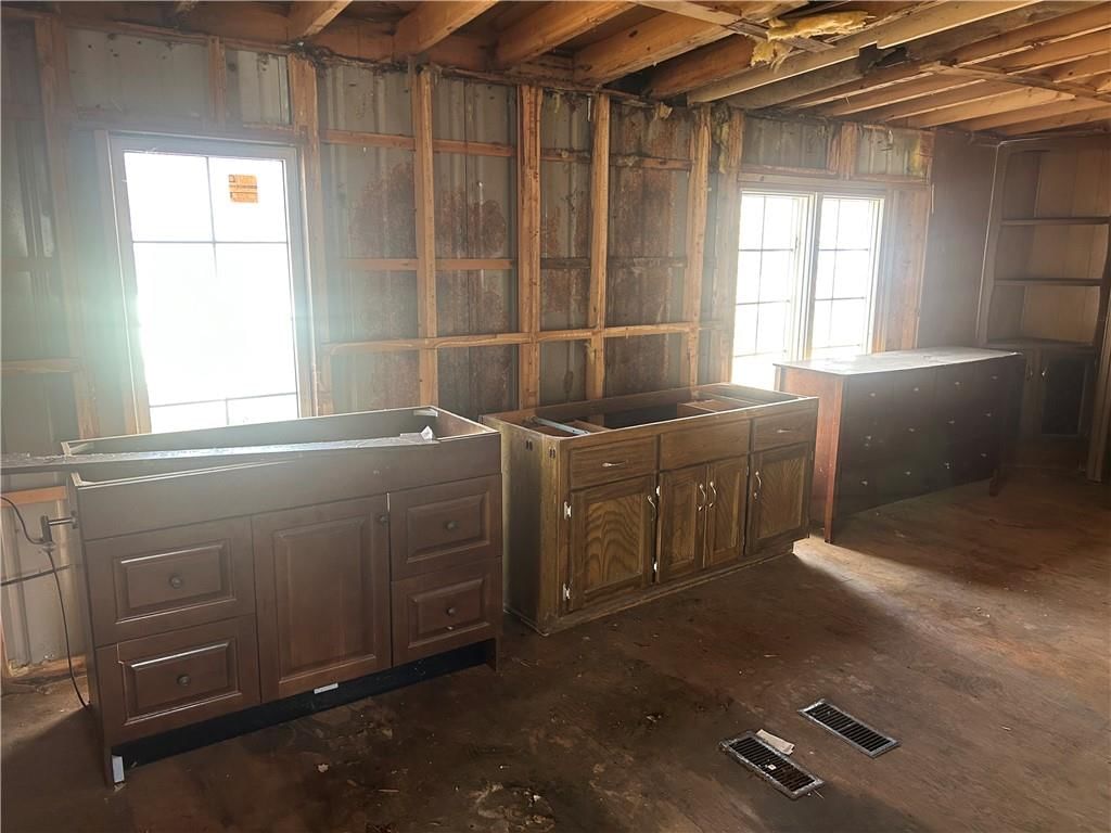 723 Yoeke Street — photo 10
