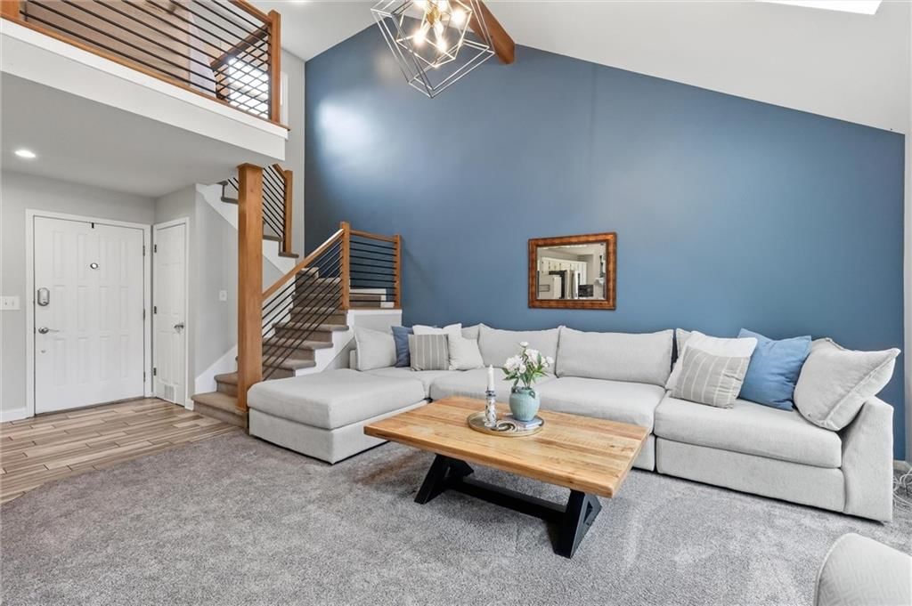 4702 Roundtree Court — photo 5