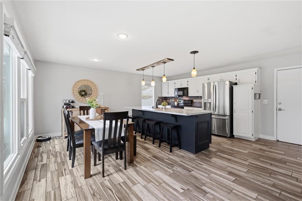 4702 Roundtree Court — photo 12