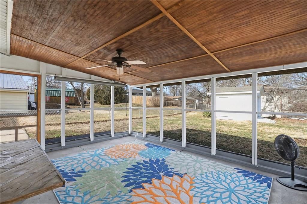 5012 NE 42nd Street — photo 25