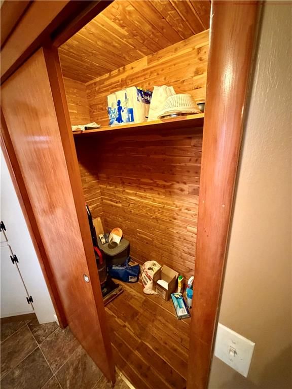 609 Ridge Street — photo 40