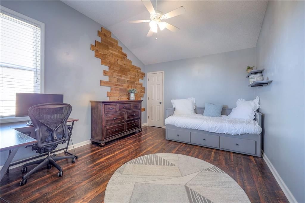 15512 S Alden Street — photo 15