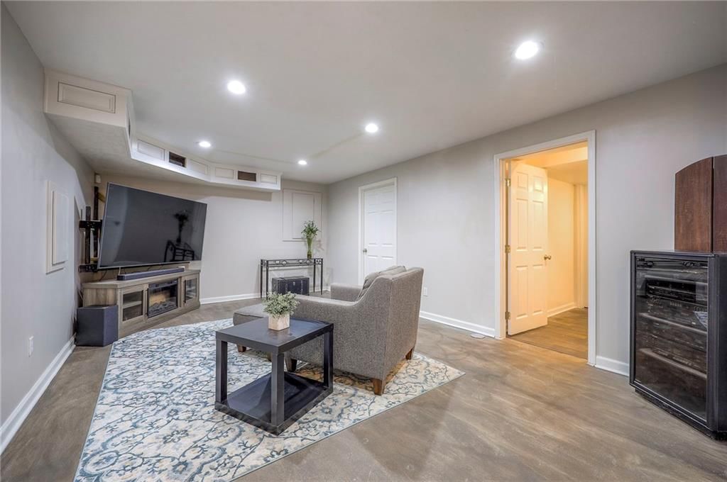 15512 S Alden Street — photo 25