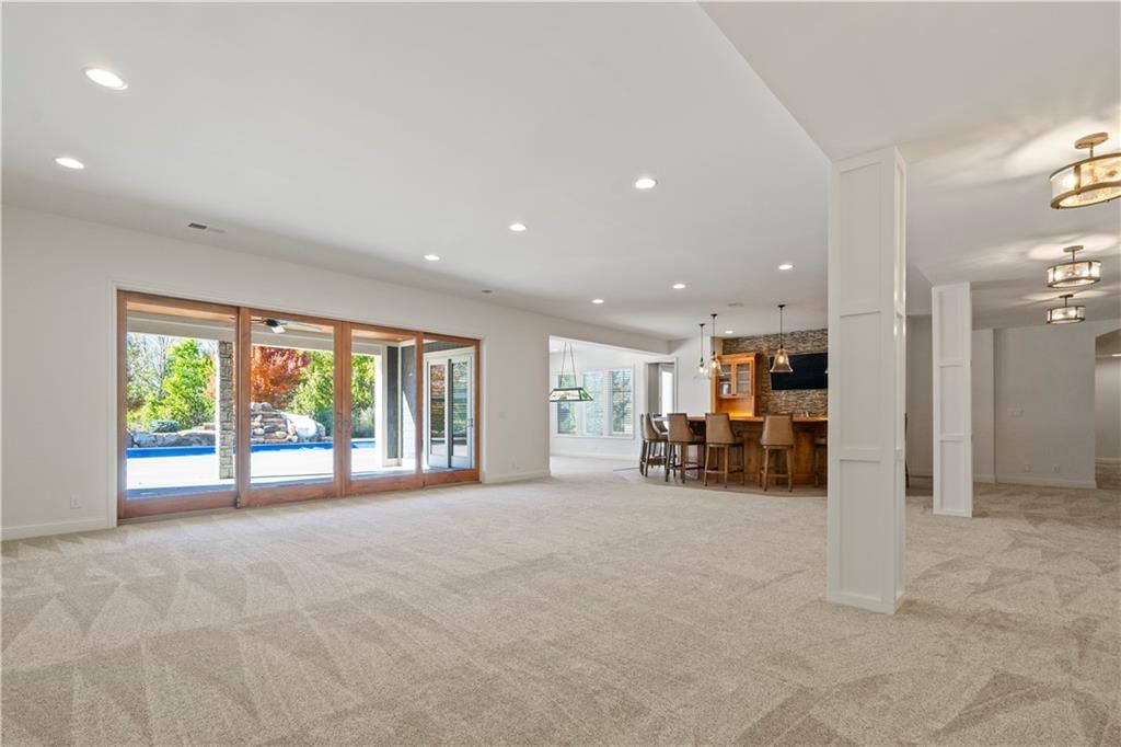 16520 Ballentine Street — photo 52