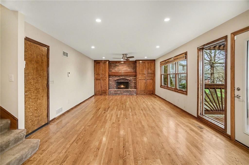 5700 NW Flintridge Court — photo 8