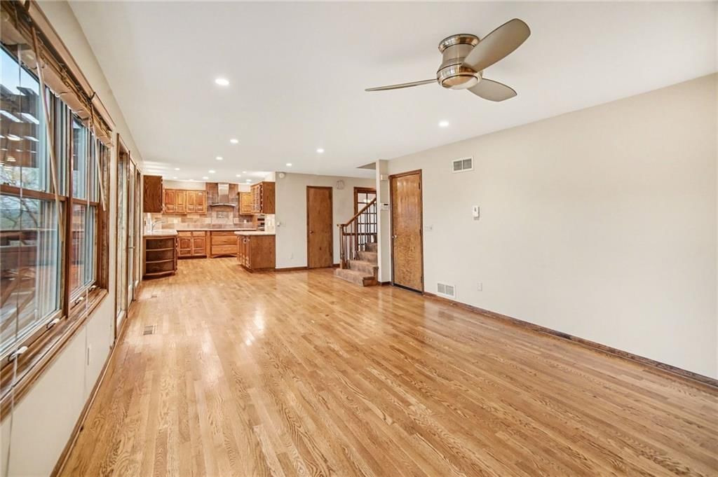 5700 NW Flintridge Court — photo 10