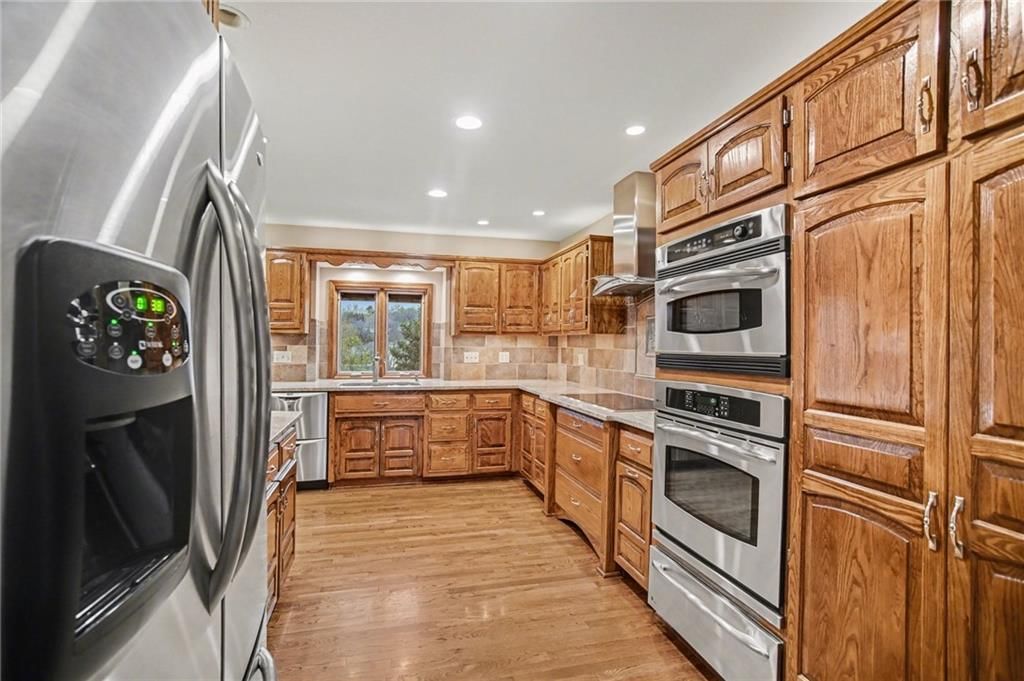5700 NW Flintridge Court — photo 11