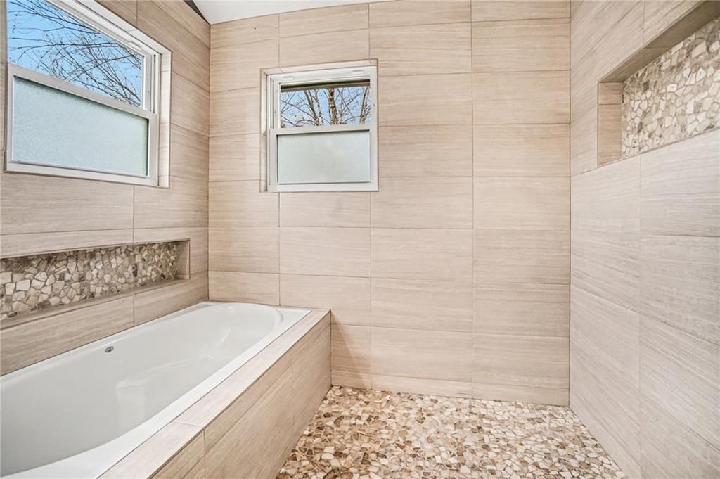 5700 NW Flintridge Court — photo 20