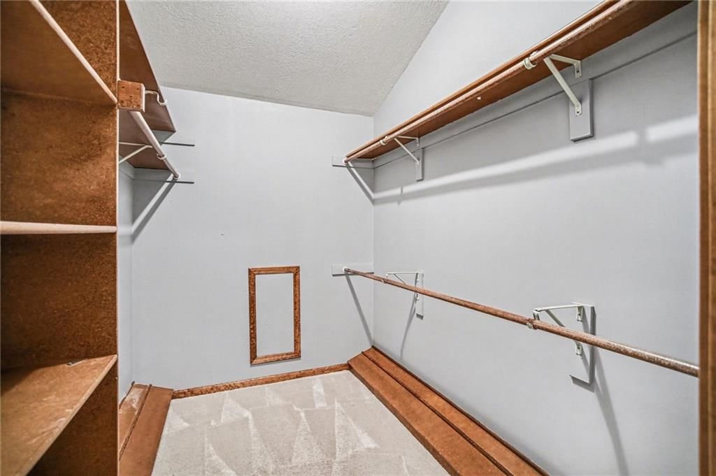 5700 NW Flintridge Court — photo 27
