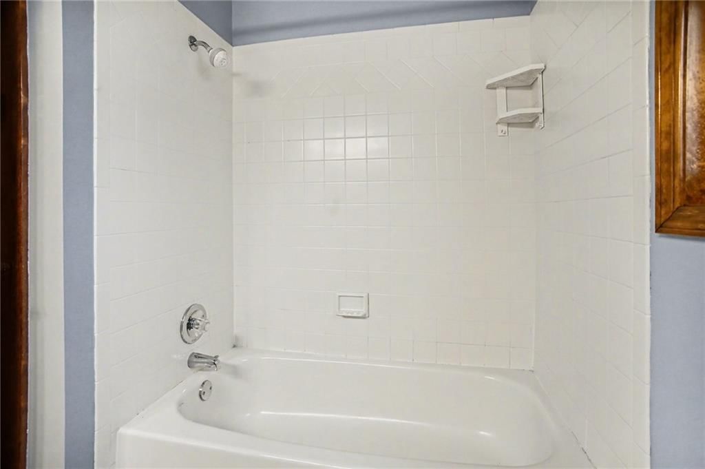 5700 NW Flintridge Court — photo 33