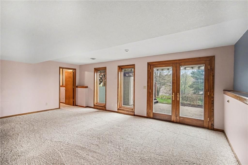 5700 NW Flintridge Court — photo 35