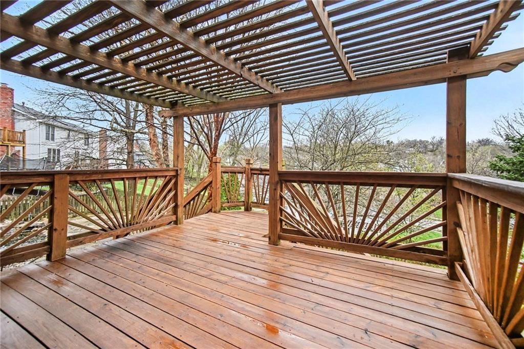 5700 NW Flintridge Court — photo 38