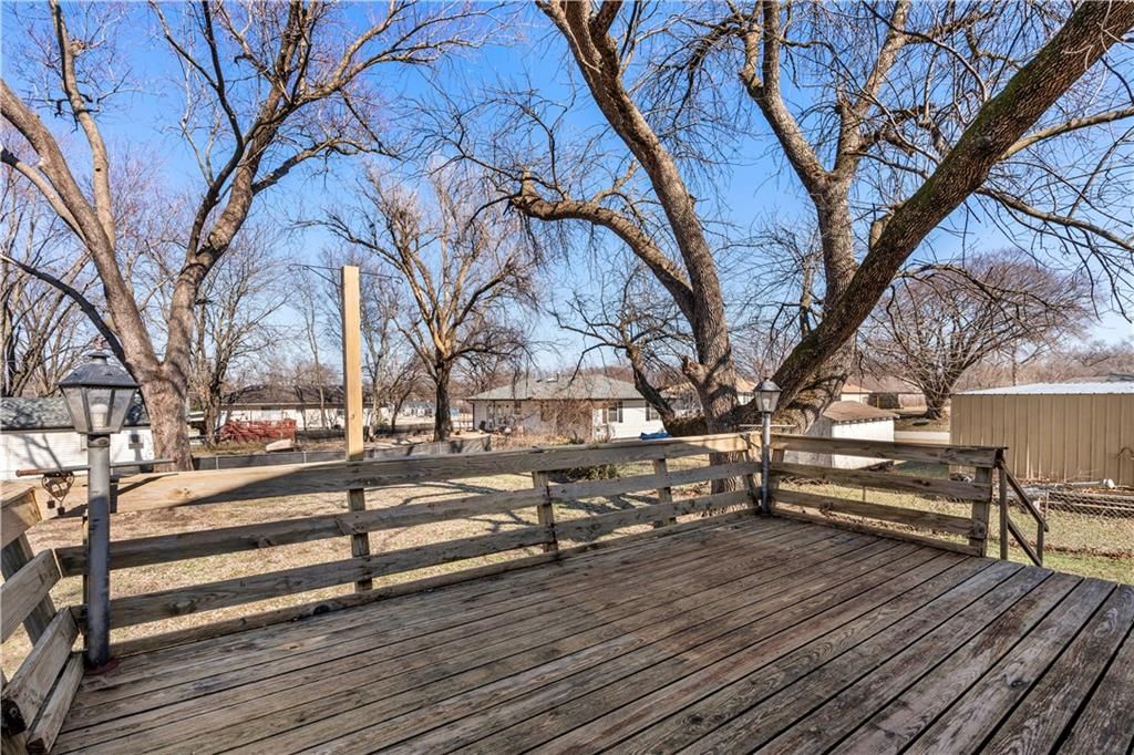 724 W Allison Street — photo 7