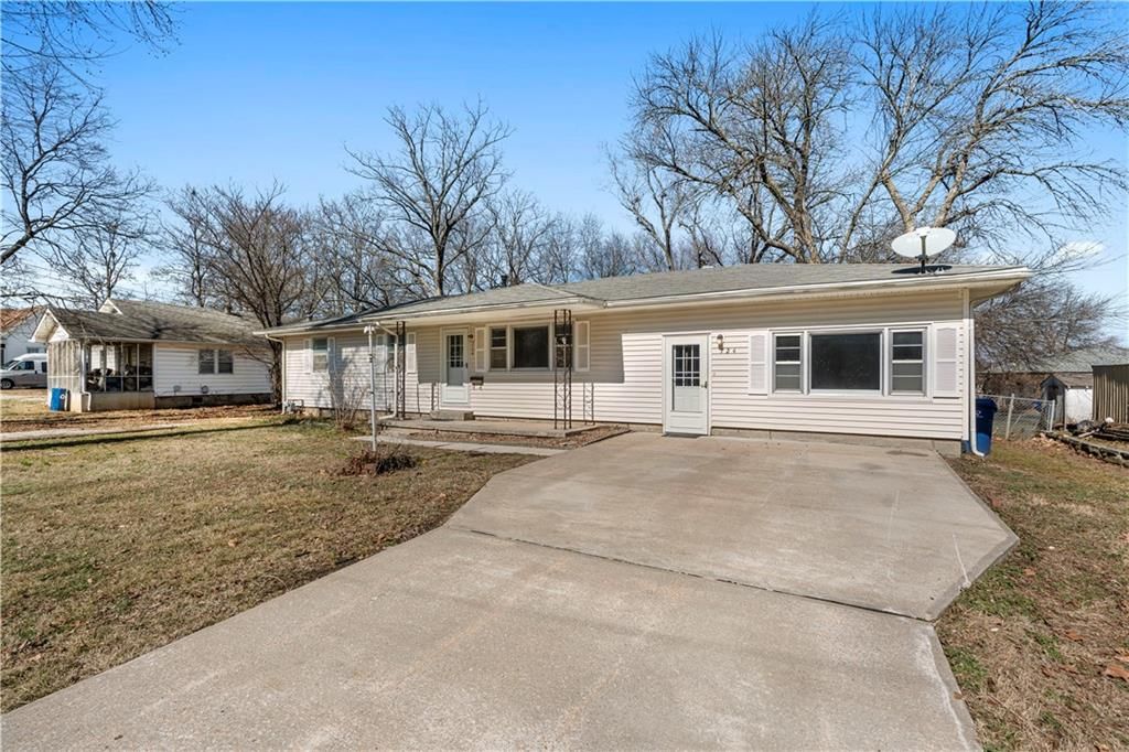 724 W Allison Street — photo 8
