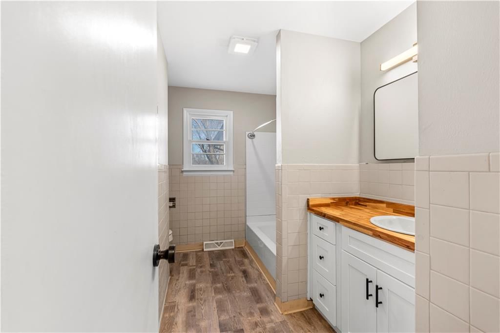 724 W Allison Street — photo 33