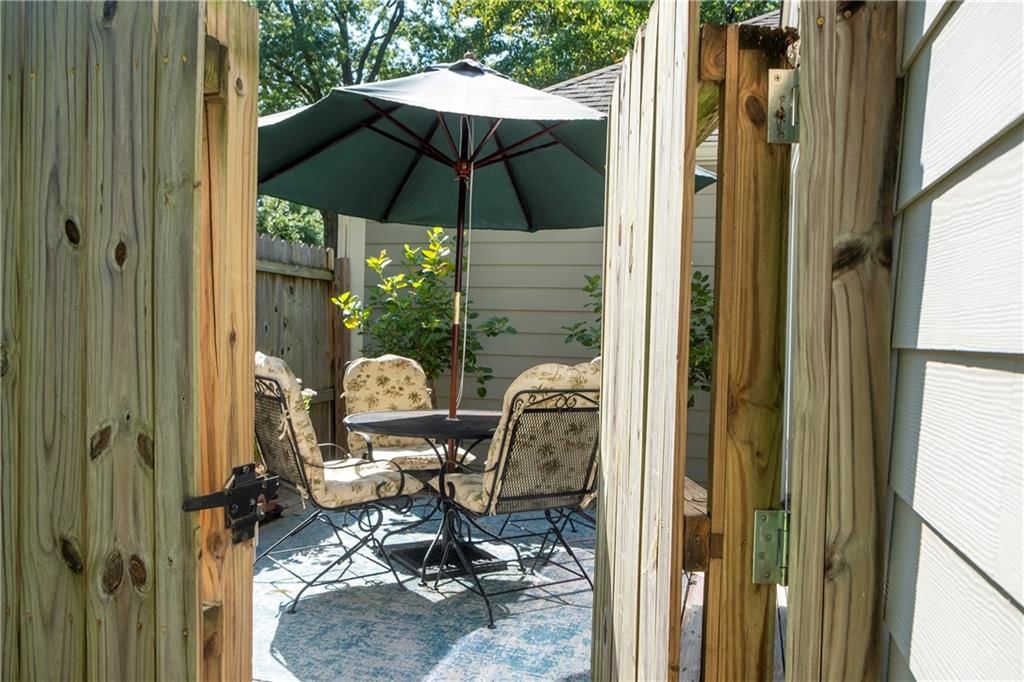 9643 High Drive — photo 30