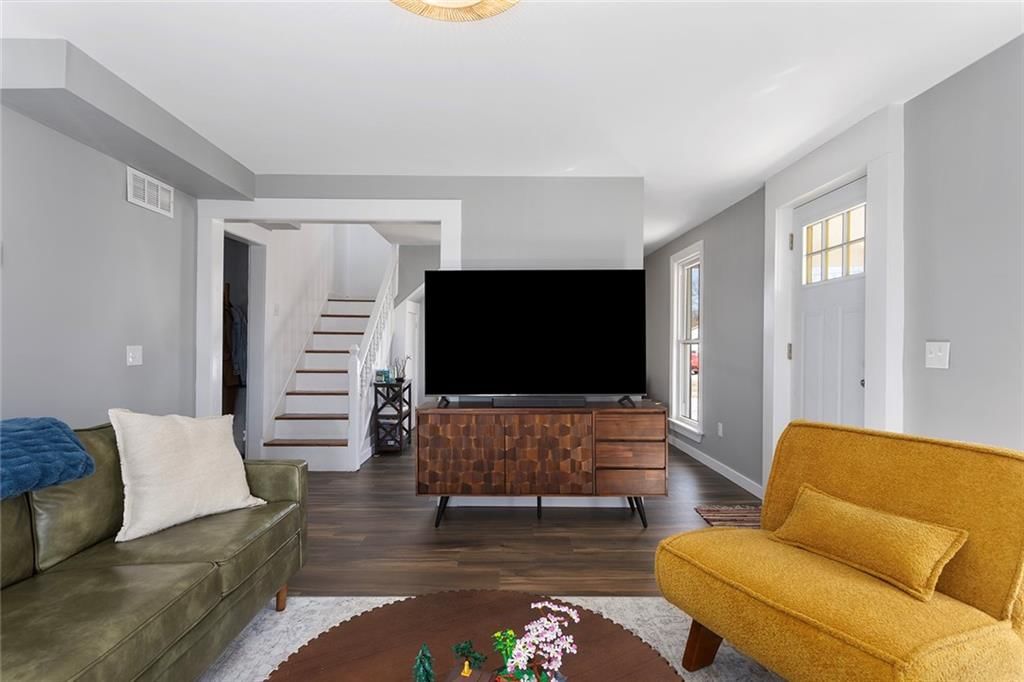 606 Water Street — photo 10