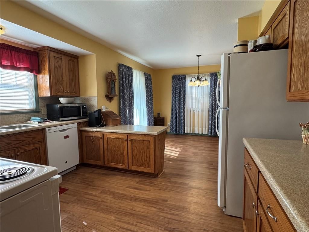 1308 Baltimore Street — photo 5