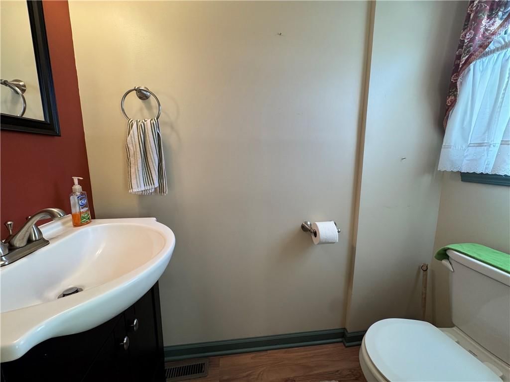 1308 Baltimore Street — photo 8