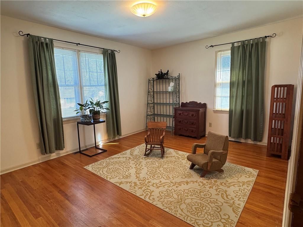 1308 Baltimore Street — photo 17