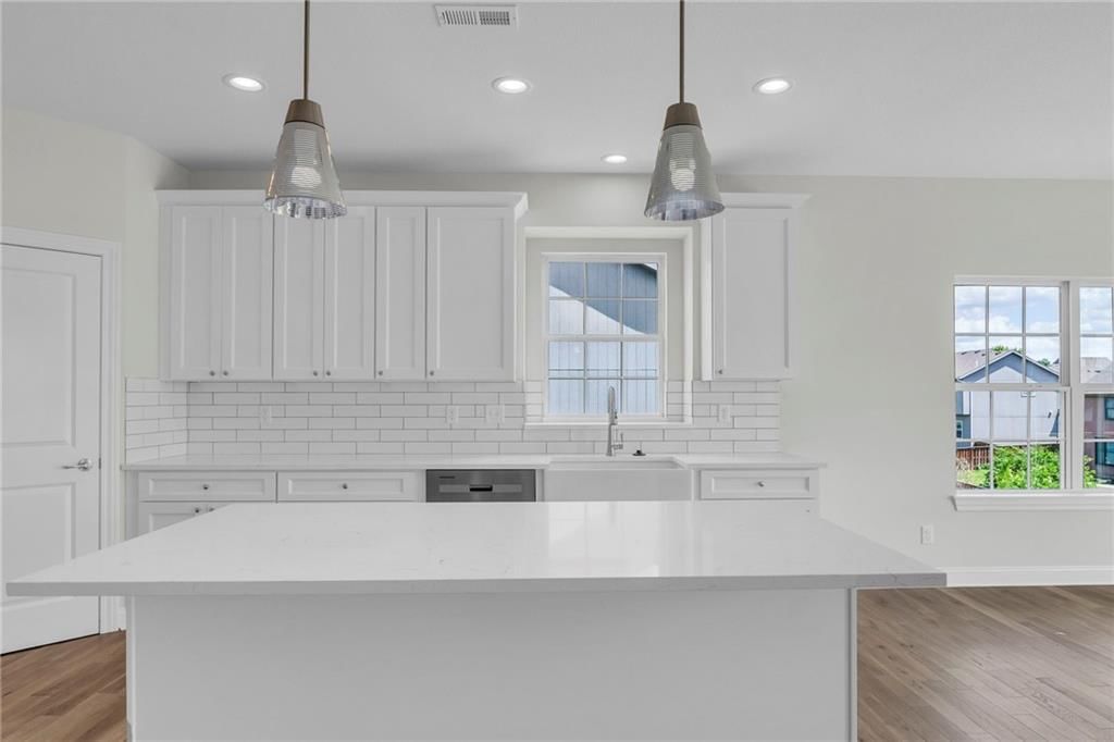 12511 Parkview Avenue — photo 32