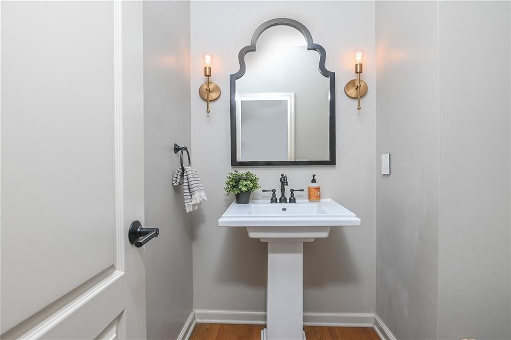 5008 W 158th Street — photo 26